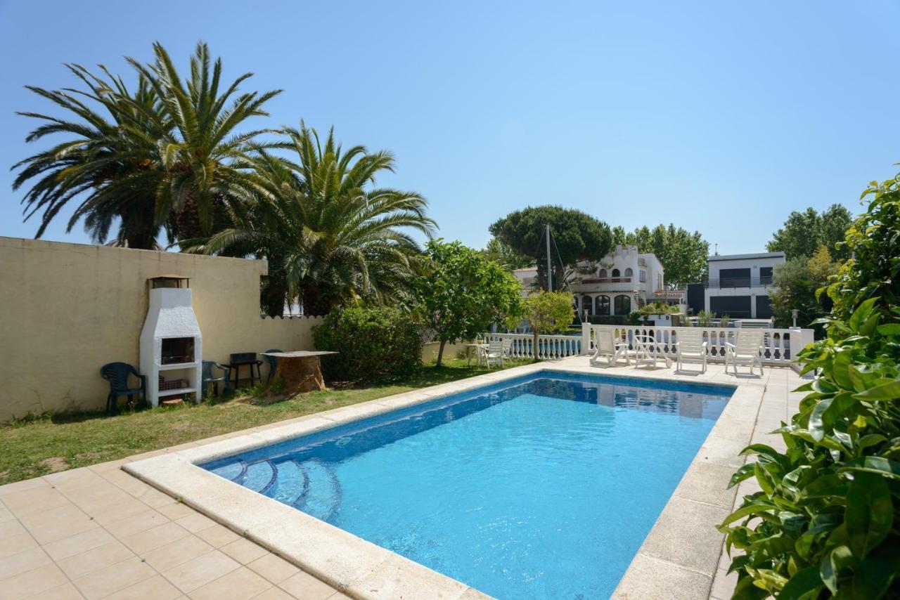 Casa Fluvia * Empuriabrava